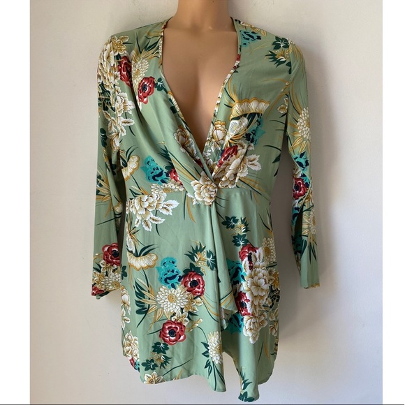 PrettyLittleThing Sage Green Printed Long Sleeve Wrap Dress 12 - Picture 3 of 12